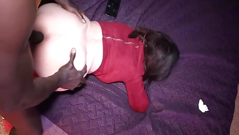 Milf momma scarlet gets anal fucked by her boyfriend