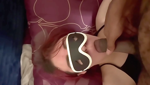 Brunette stepsis gets her pussy fingered in amateur video