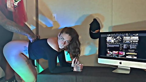 Brunette amateur brunette gets fucked hard on web cameras