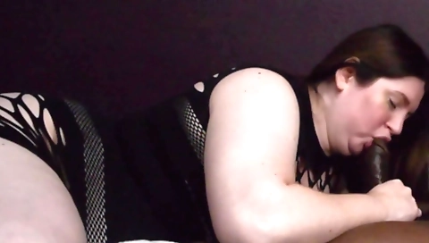 I suck my hubby and get fucked by him in the shower