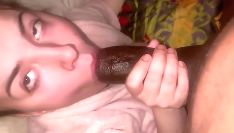 Young man fucks an all natural babe in a deepthroated way