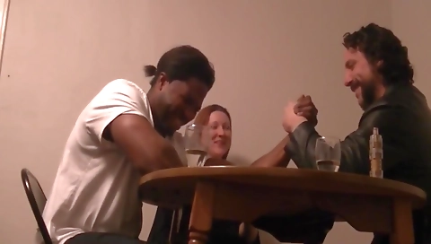 Amateur milf gets her hairy pussy nailed and fucked